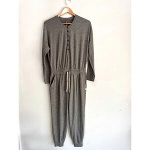 Vuori jumpsuit jogger drawstring athleisure lounge wear sport casual gray womenS